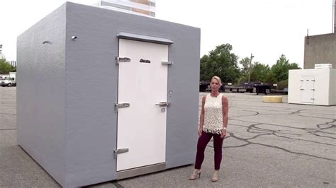 How To Build A Homemade Walk In Freezer / Meat Cooler Build Your Own ...