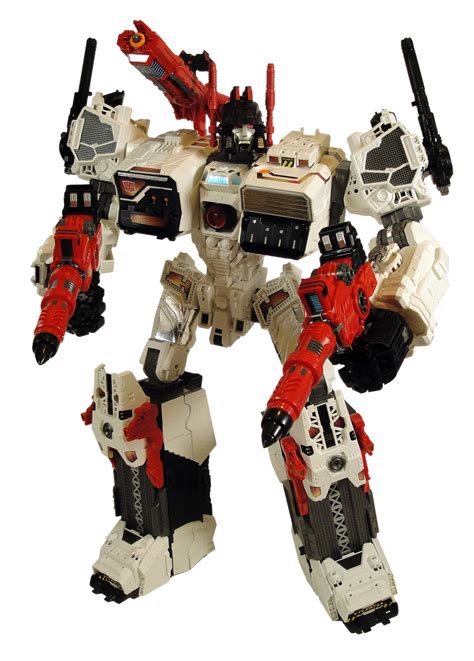 Photographing the Transformers Metroplex Toy Requires a Larger ...