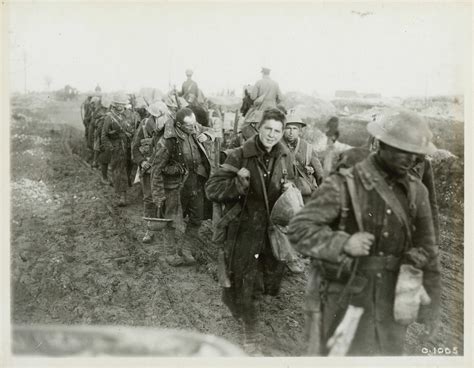 Battles and Fighting Photographs - Canadian Troops Return from Trenches | Canada and the First ...