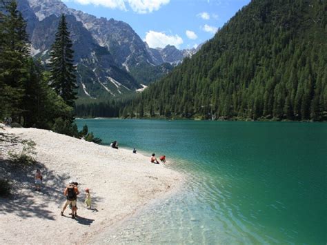 Hiking tour around Lake Braies - Val Pusteria / Pustertal