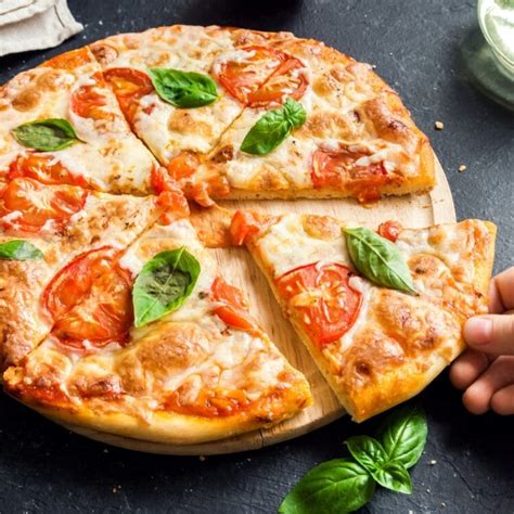 Best Cheese for Pizza (11 Perfect Types) - Insanely Good