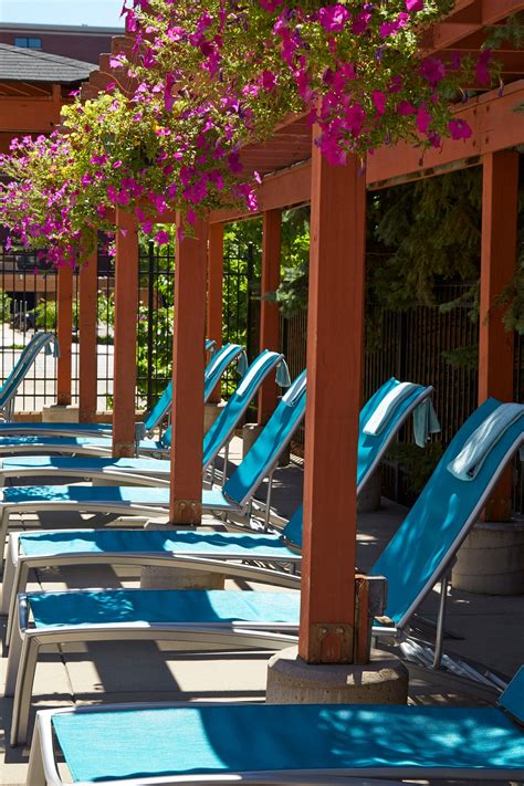 TownePlace Suites Minneapolis Downtown/North Loop Pool Pictures & Reviews - Tripadvisor