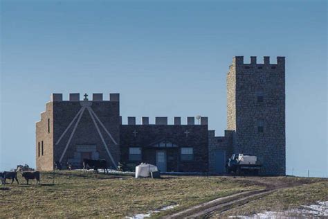 The Mount Metamora Castle In Indiana Is Shrouded In Mystery | Metamora, Castle on the hill, Indiana