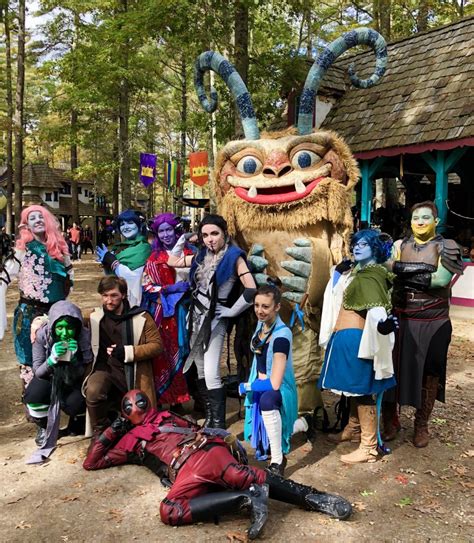 Puppets and Pottery: Marion couple finds love at King Richard’s Faire | Sippican