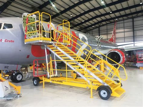 Aircraft Maintenance Platforms | Aviation Access Platforms | Working at ...