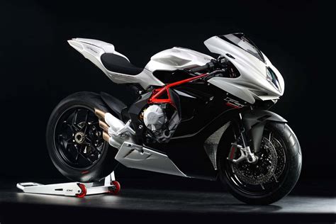 MV Agusta F3 800: 146hp - 381 lbs - MVICS - EAS - Asphalt & Rubber