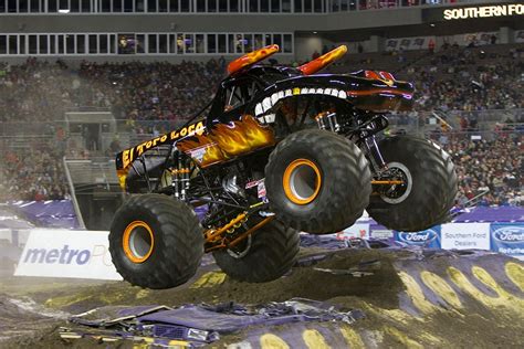 Image - El Toro Loco Black.jpg | Monster Trucks Wiki | FANDOM powered ...