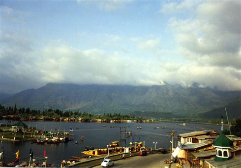 Tour Guide To Kashmir Valley India - XciteFun.net