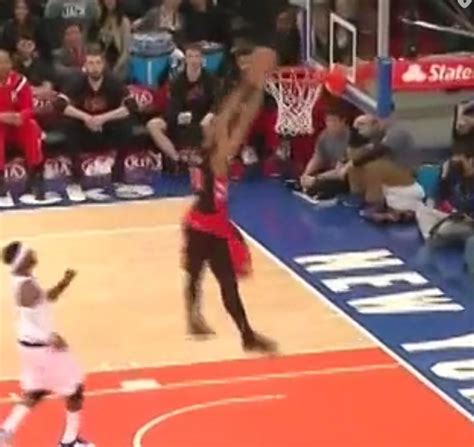 When Fancy Dunk Attempts Go Wrong: DeMar DeRozan Fails at 360 Slam ...