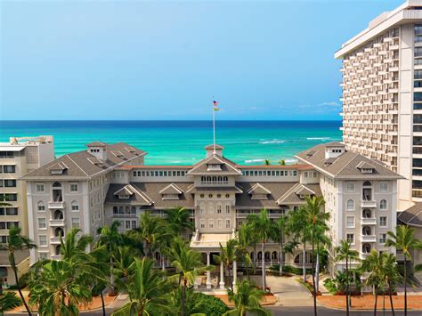 The Moana Surfrider Hotel of Waikiki, Hawaii—Elegance for the Ages - Luxe Beat Magazine