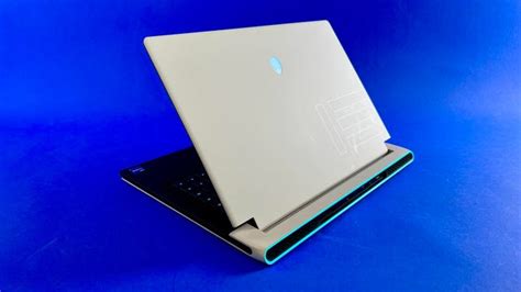 Alienware x15 R2 Review: A Lean and Hot Gaming Laptop - CNET