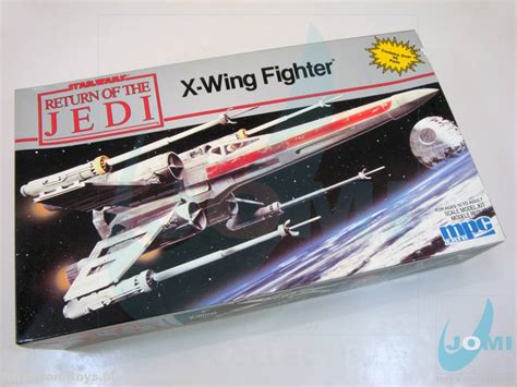 JoMi toys: X-Wing Fighter model kit vintage commemorative edition