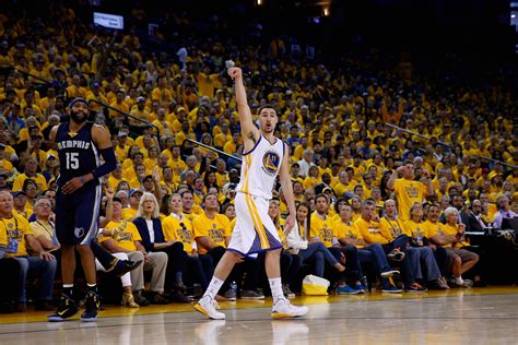 Klay Thompson Becomes 28th Player in NBA History with 1,500 Career 3 ...