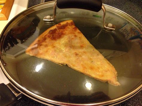 Quick Tip: How To Reheat Pizza So It's Crispy - Mama's Mission