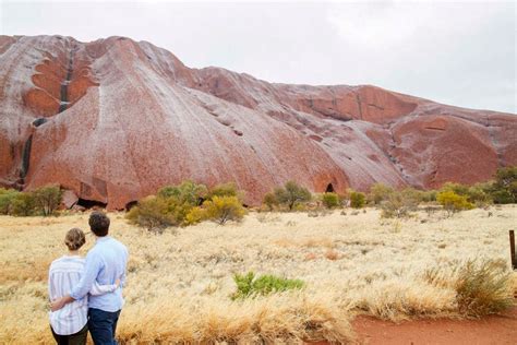 Uluru Hiking Trail, Yulara