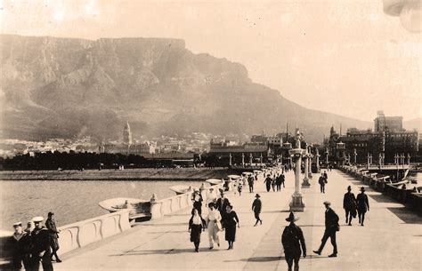 Another one of the Cape Town pier from the early 1900’s. The Cape of Diab group on Facebook has ...