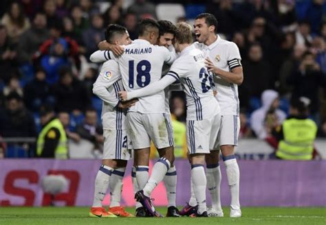 Enzo Fernandez scores on Real Madrid debut after father Zinedine Zidane ...