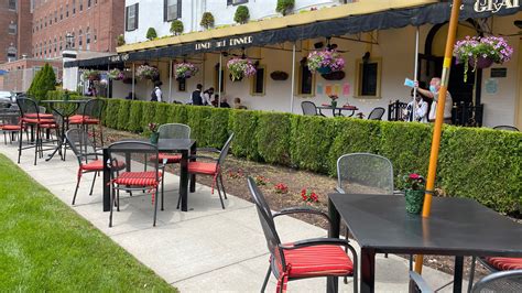 Morristown NJ extends outdoor dining in streets to November