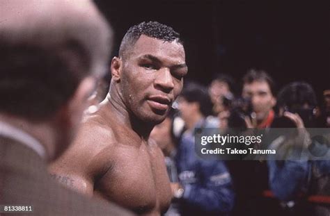 72 Mike Tyson Vs Buster Douglas Photos & High Res Pictures - Getty Images