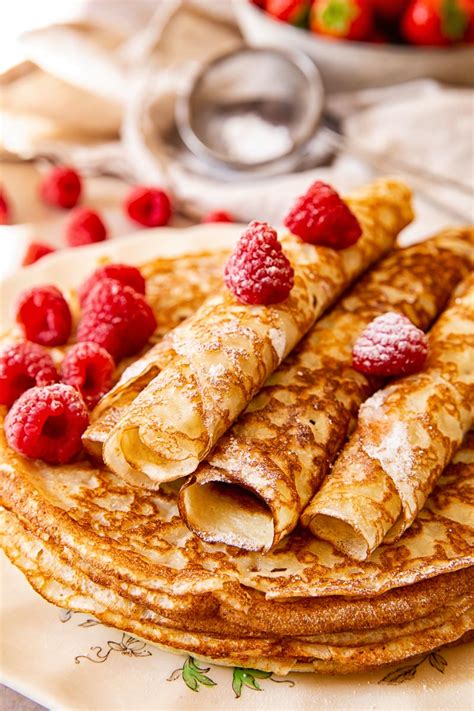 Russian Crepes Blini (VIDEO) Thin and delicate pancakes