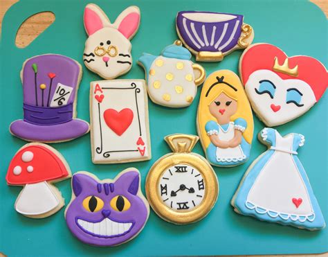 Thought you all might like my Alice in Wonderland cookies. : r/disney