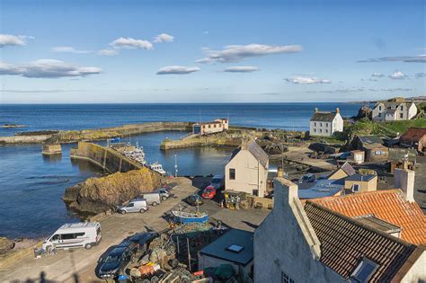 St Abbs harbour - Motorhome Vagabond