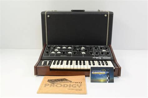 MATRIXSYNTH: Moog Prodigy 1980's Analog Synthesizer-Vintage w/ Case SN 10770