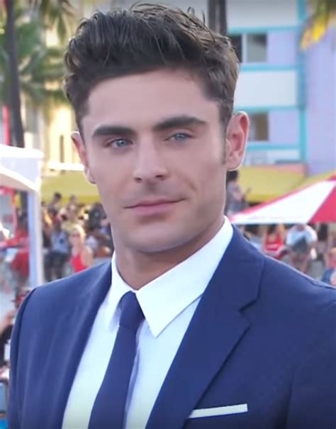 Zac Efron on the red carpet of the Baywatch in Miami 02 - Zac Efron ...