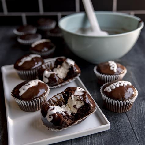 Homemade Hostess Cupcakes