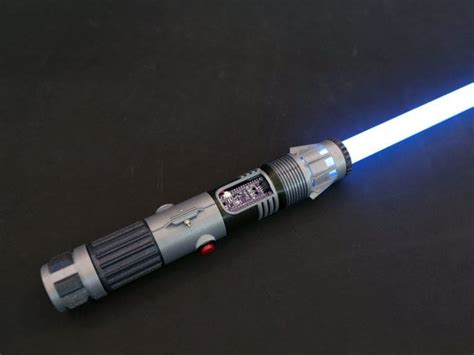 Diy Lightsaber Blade / How I Made My Pvc Lightsaber Album On Imgur - 3 ...