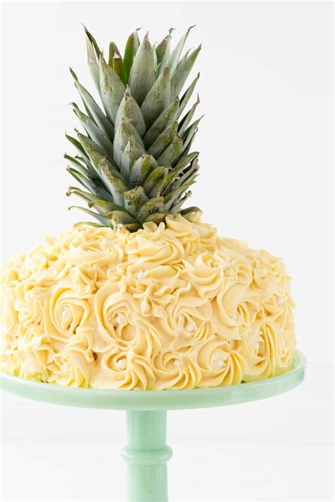 Pineapple Cake {Cake Decorating Tutorial} - Crazy for Crust