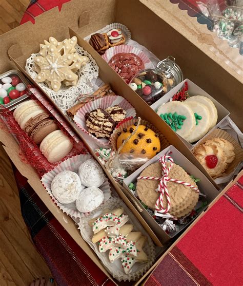 Christmas cookie box, cookie gift box, sugar cookies, snowflake sugar ...