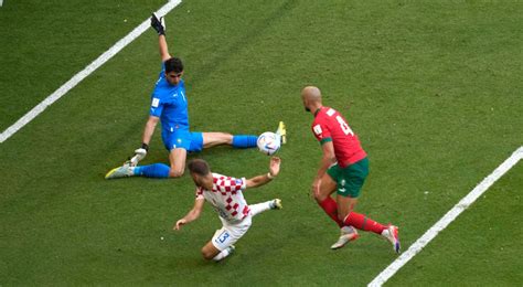 Where'd he go? Morocco goalkeeper Bounou disappears at World Cup game