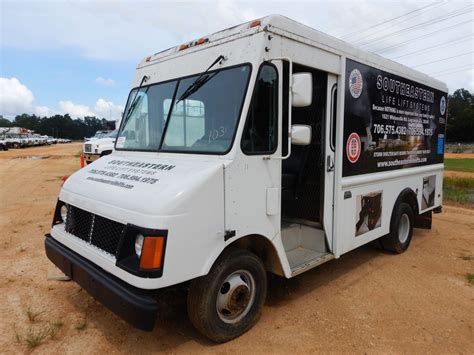 1995 CHEVROLET Box Truck / Cargo Van