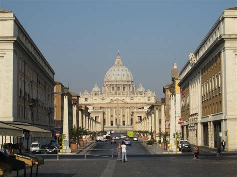 St. Peter's Basilica History | St. Peter’s Basilica Photo Image Stock ...