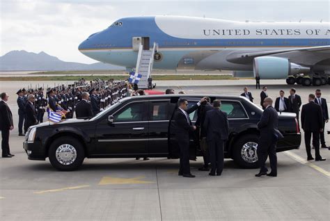 How the Presidential Motorcade Works