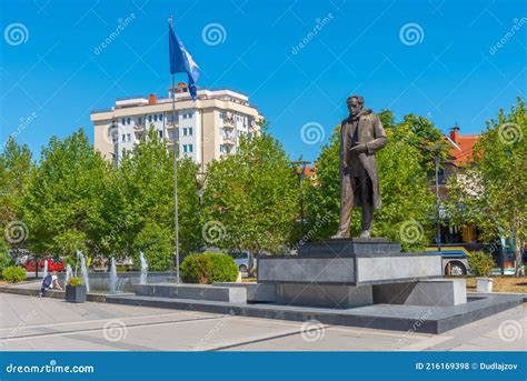 Statue of Ibrahim Rugova in Prishtina, Kosovo Editorial Stock Photo - Image of bronze, center ...