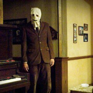 Jump Scares In The Strangers (2008) – Where's The Jump?