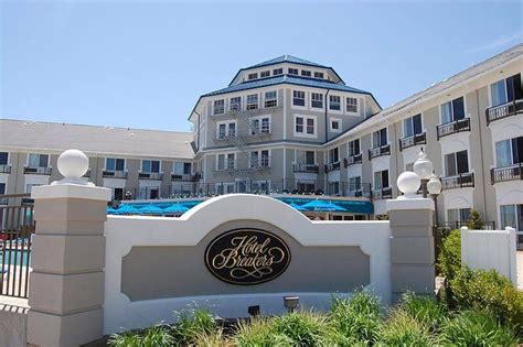 Reviews of Kid-Friendly Hotel | Hotel Breakers, Sandusky, Ohio | MiniTime