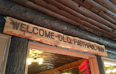 All About Staying at the Old Faithful Inn at Yellowstone