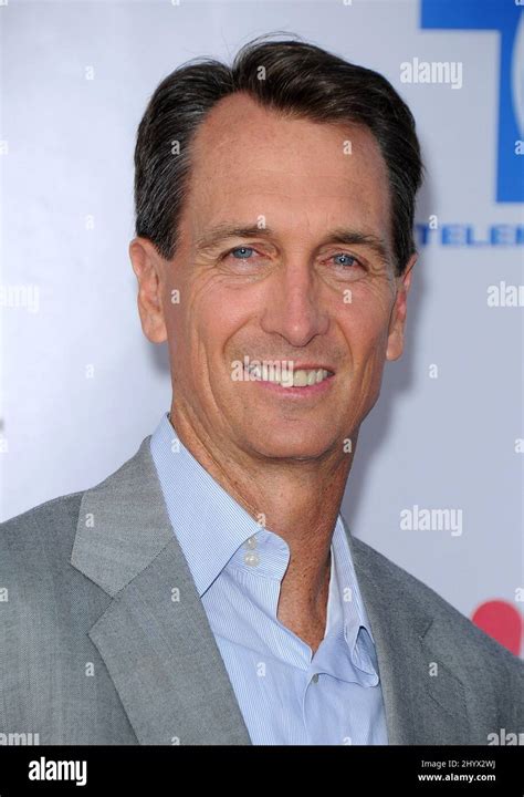 Cris Collinsworth at the Cable Show 2010 featuring an evening with NBC ...