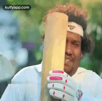 Batsman Yogi Babu.Gif GIF - Batsman yogi babu Yogi babu Comedian - Discover & Share GIFs