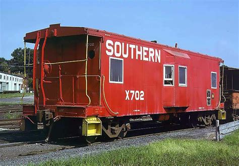 How to own and maintain a caboose - Trains