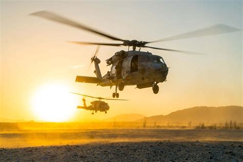 Why Navy SEALs Almost Always Go Into Action Aboard Non-Navy Helicopters