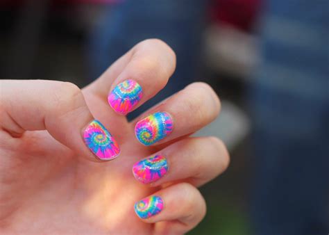 Studs and Dreams: No Fuss Festival Nails