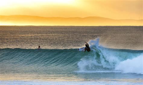 World Surf League on Twitter | Surfing, World surf league, Lima beach