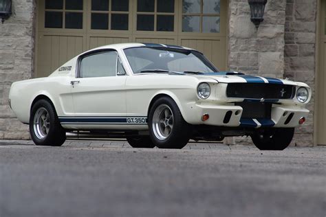 Mustang GT350 Wallpaper - WallpaperSafari