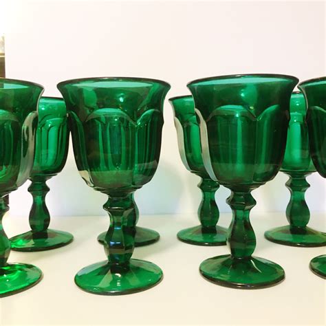 VINTAGE | set of 8 emerald green thick glass wine goblets in 2020 | Wine glass, Wine goblets, Glass