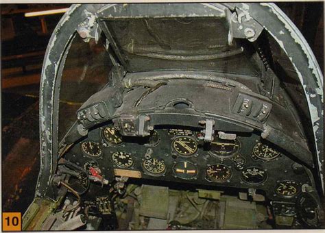 F4U Corsair Cockpit View