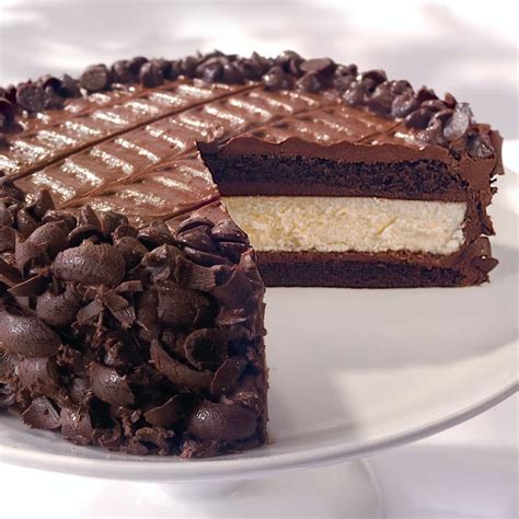 Shoppers Say Costco's Chocolatey Bakery Item Is An "All-Time Favorite"